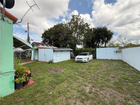 2377 NW 84th Street Miami FL 33147