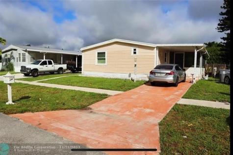 10557 S 228th Lane Boca Raton FL 33428