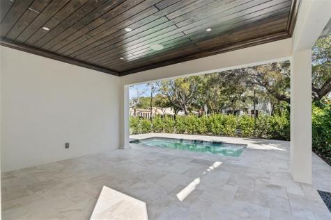 2100 Lake Avenue West Palm Beach FL 33401
