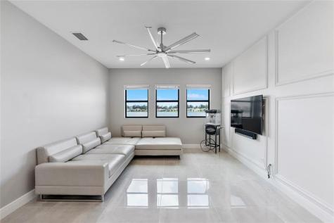 9025 Parkland Bay Drive Parkland FL 33076