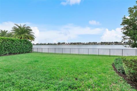 9025 Parkland Bay Drive Parkland FL 33076