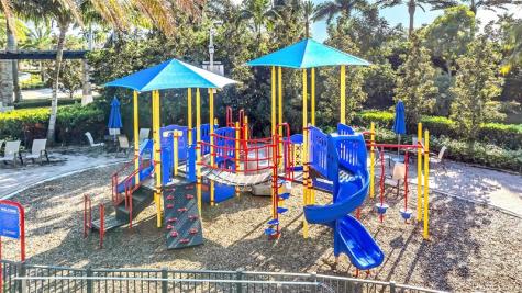 9810 S Miralago Way Parkland FL 33076