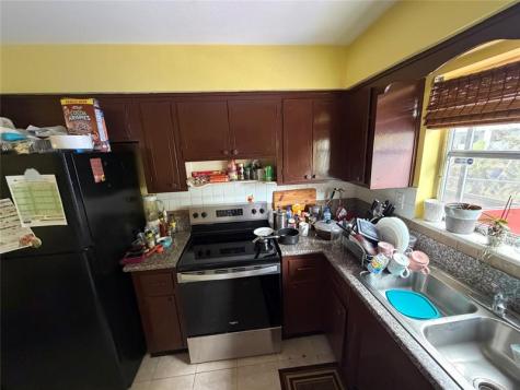 8870 Taft Street Pembroke Pines FL 33024
