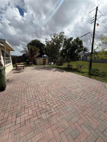 8870 Taft Street Pembroke Pines FL 33024
