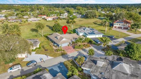 5102 Yellow Pine Lane Tamarac FL 33319