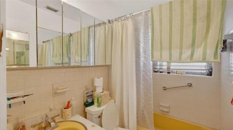 154 NW 67th Street Miami FL 33150