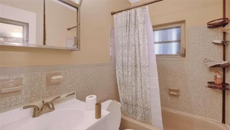 154 NW 67th Street Miami FL 33150