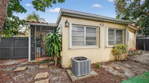 154 NW 67th Street Miami FL 33150