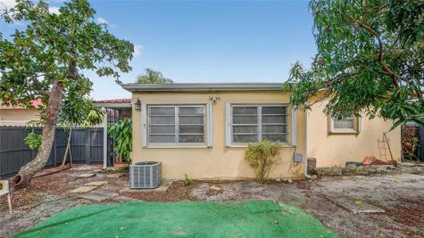 154 NW 67th Street Miami FL 33150