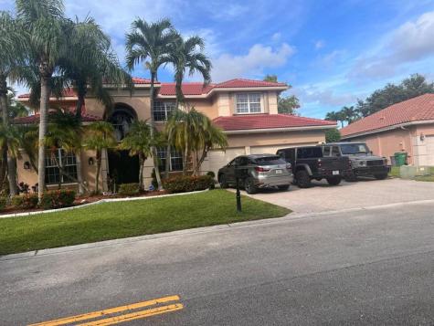 517 NW 118th Way Coral Springs FL 33071