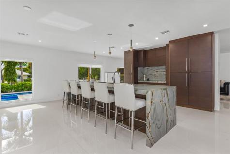 615 3RD Key Drive Fort Lauderdale FL 33304
