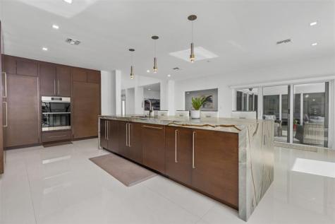 615 3RD Key Drive Fort Lauderdale FL 33304