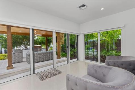 615 3RD Key Drive Fort Lauderdale FL 33304