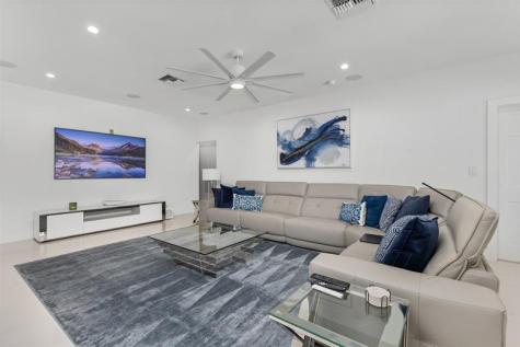 615 3RD Key Drive Fort Lauderdale FL 33304