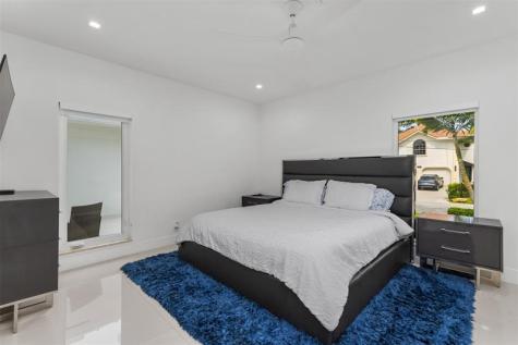 615 3RD Key Drive Fort Lauderdale FL 33304