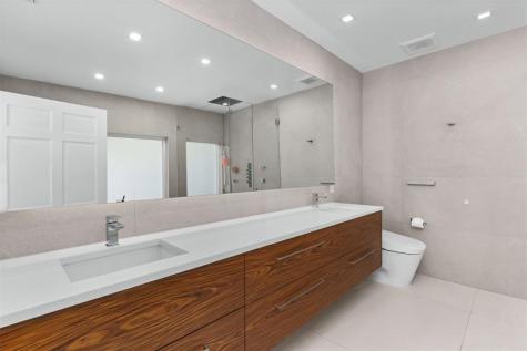 615 3RD Key Drive Fort Lauderdale FL 33304