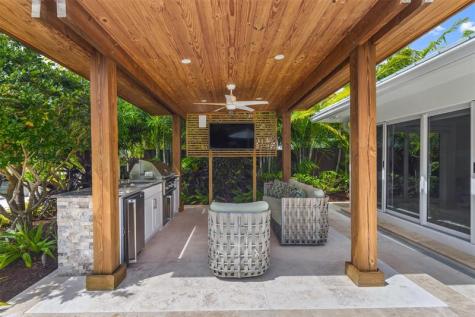 615 3RD Key Drive Fort Lauderdale FL 33304