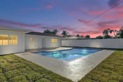 2011 NE 34th Street Lighthouse Point FL 33064