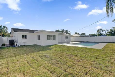 2011 NE 34th Street Lighthouse Point FL 33064
