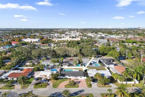 2011 NE 34th Street Lighthouse Point FL 33064