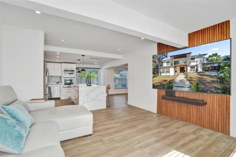 701 NE 164th Street Miami FL 33162
