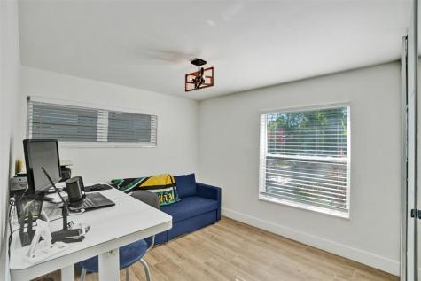 701 NE 164th Street Miami FL 33162