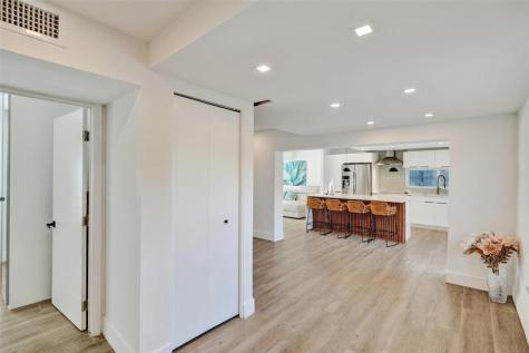 701 NE 164th Street Miami FL 33162