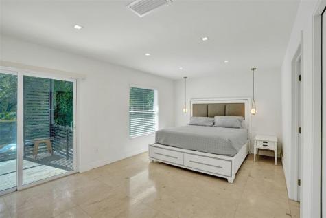 701 NE 164th Street Miami FL 33162