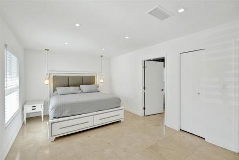 701 NE 164th Street Miami FL 33162