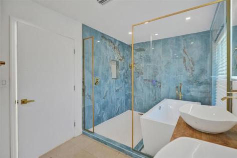 701 NE 164th Street Miami FL 33162