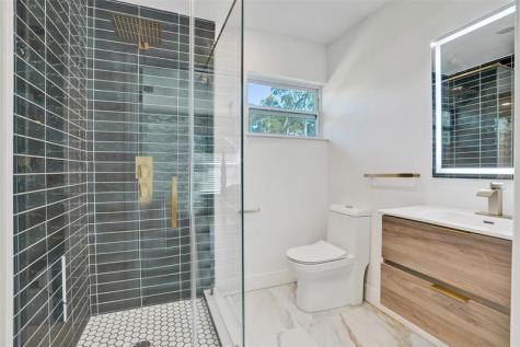 701 NE 164th Street Miami FL 33162