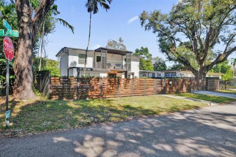 701 NE 164th Street Miami FL 33162