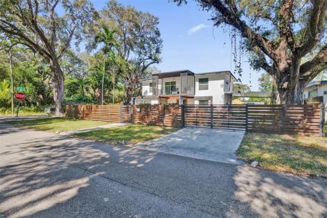 701 NE 164th Street Miami FL 33162