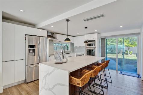 701 NE 164th Street Miami FL 33162