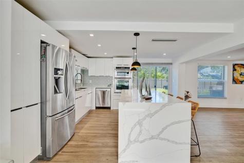 701 NE 164th Street Miami FL 33162