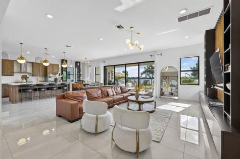 9280 W Parkland Bay Trail Parkland FL 33076