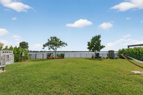 9280 W Parkland Bay Trail Parkland FL 33076