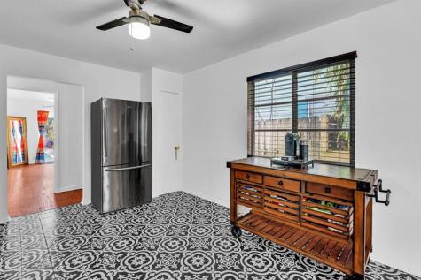 408 N J Street Lake Worth Beach FL 33460