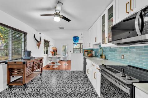 408 N J Street Lake Worth Beach FL 33460