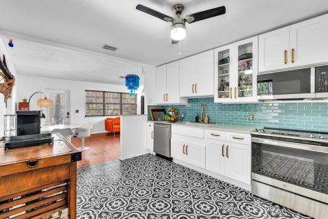 408 N J Street Lake Worth Beach FL 33460