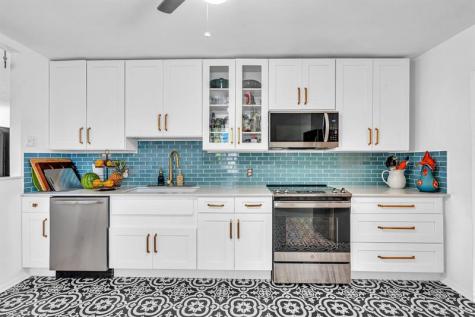 408 N J Street Lake Worth Beach FL 33460