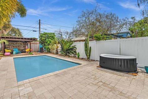 408 N J Street Lake Worth Beach FL 33460