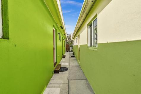 408 N J Street Lake Worth Beach FL 33460