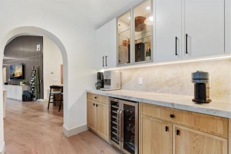 700 S Old Nob Hill Road Plantation FL 33324