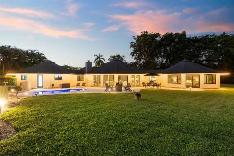 700 S Old Nob Hill Road Plantation FL 33324