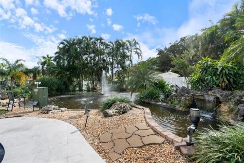 700 S Old Nob Hill Road Plantation FL 33324