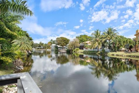 700 S Old Nob Hill Road Plantation FL 33324