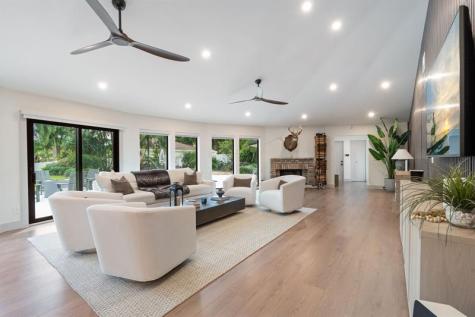 700 S Old Nob Hill Road Plantation FL 33324