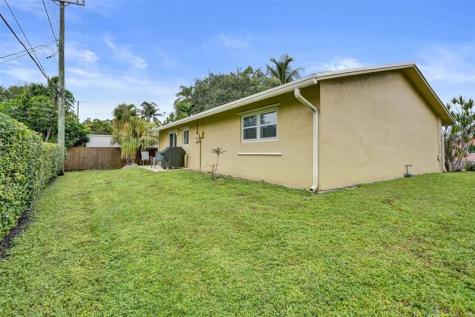2740 SW 46th Place Fort Lauderdale FL 33312