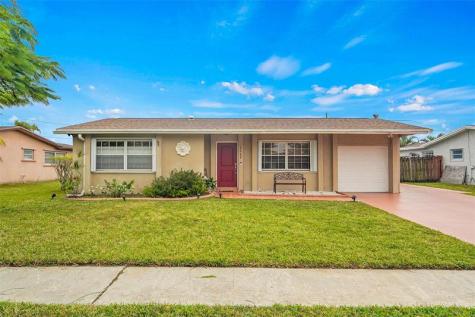 9846 NW 26th Place Sunrise FL 33322